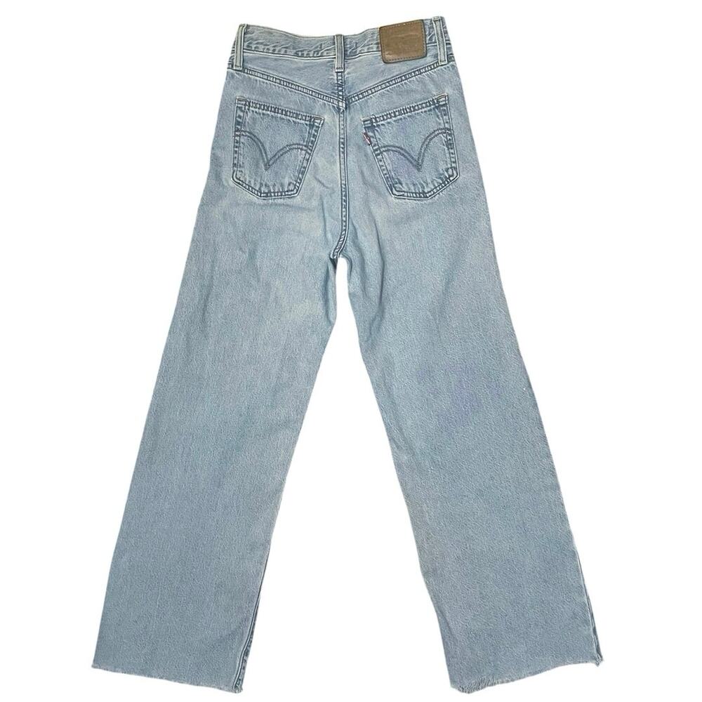 Levi’s Ribcage Wide Leg Size 24 Raw Edge Hem Light Wash High Rise